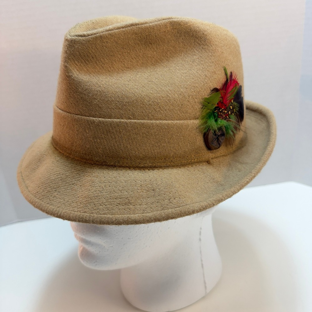 Mens Tan Felt Fedora Hat Feathers Size 7‎ 1/8 United Hatters Cap Millinery VTG